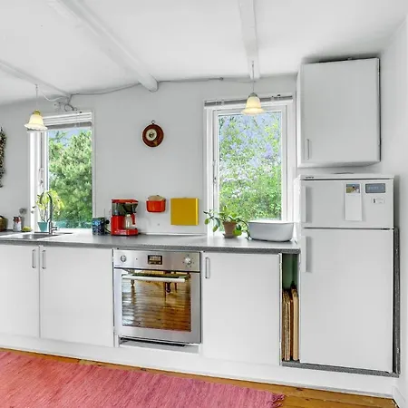 2 Bedroom Awesome In Ferienhaus